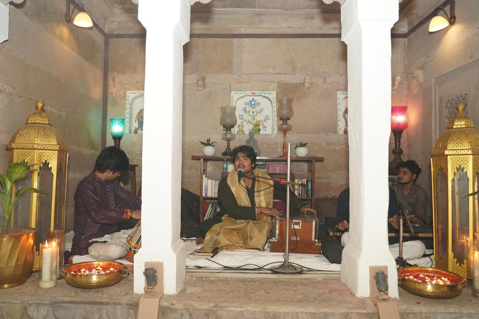 Guleria Kothi At Ganges Hotel Váránaszi Kültér fotó